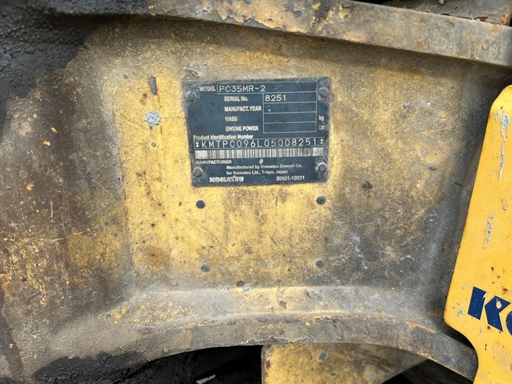 komatsu-pc35mr-2-image-23