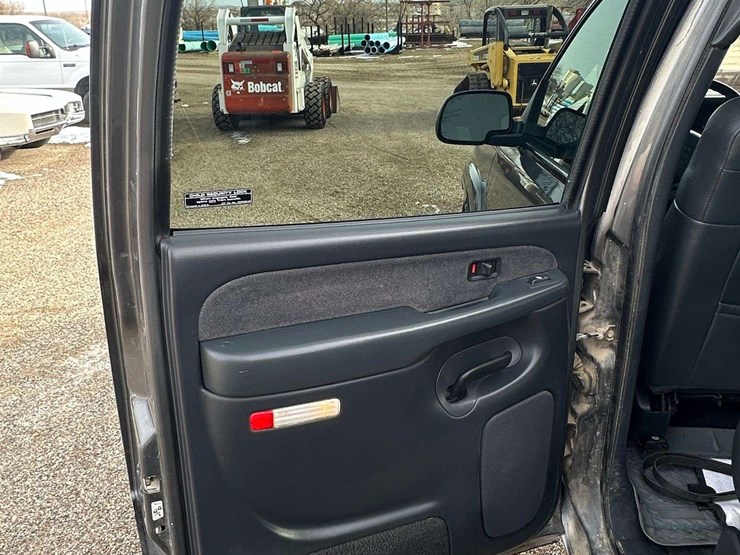 2002-gmc-2500-image-27