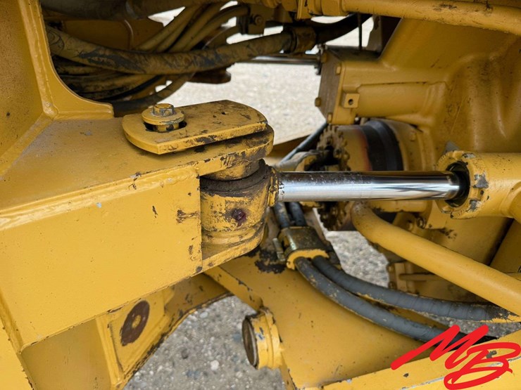 1994-caterpillar-928f-image-18