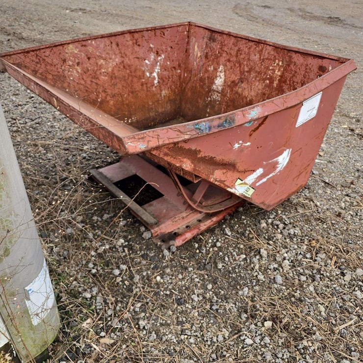 Forklift self-dumping hopper, 5' x 5'