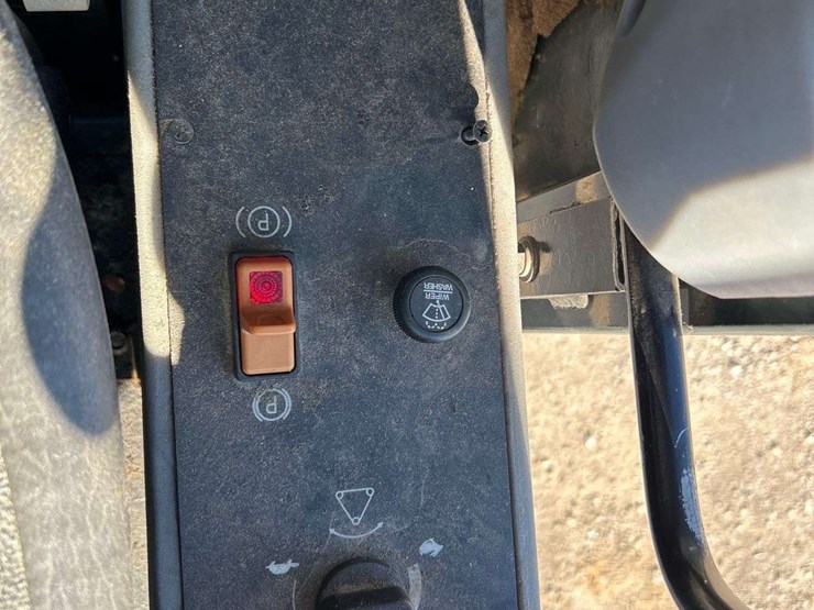 2004-gradall-xl3100-image-23