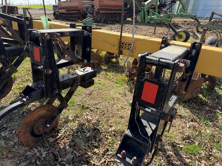 2000-landoll-2000-image-34