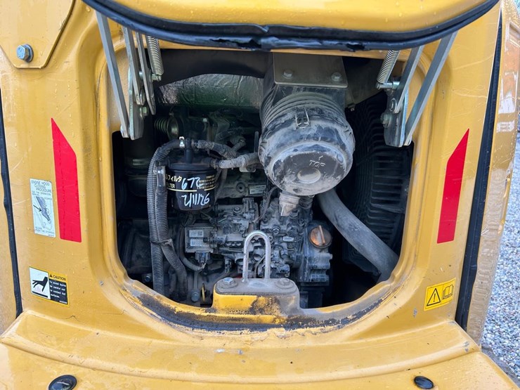 2021-deere-35g-image-15