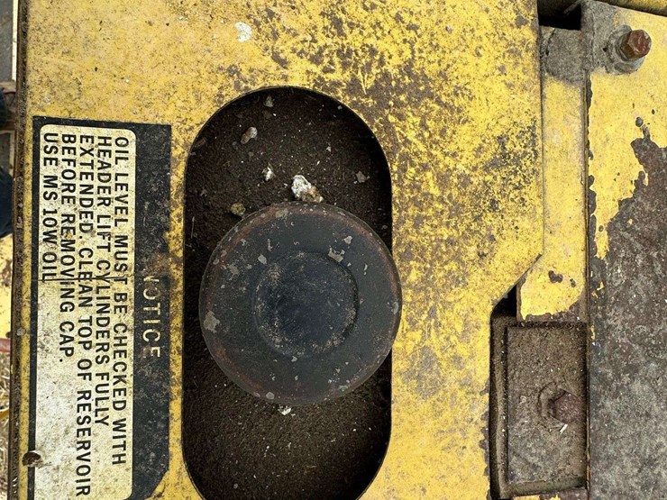 new-holland-70-image-34