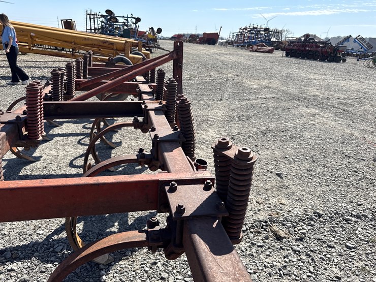 international-15-image-9