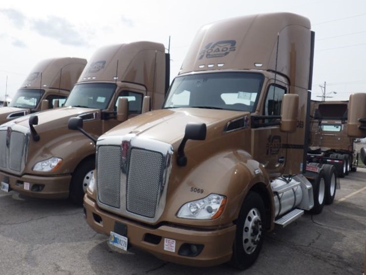 2022-kenworth-t680-image-1