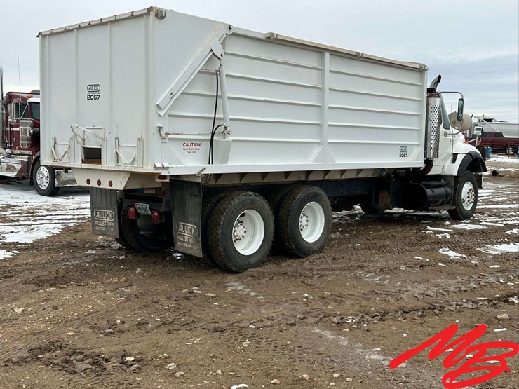 2004-international-7600-image-5