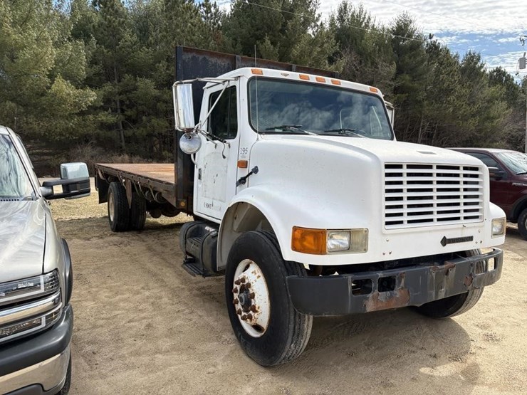 1994-international-4900-image-3