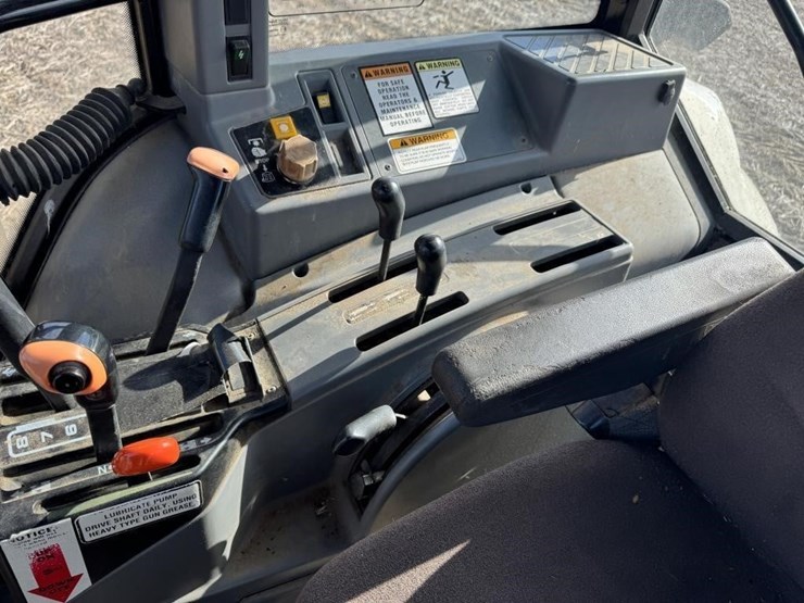 new-holland-7740-image-22