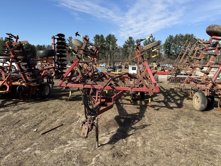 case-ih-4800-image-2