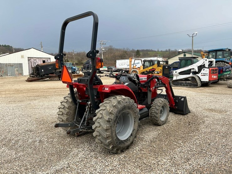 2015-massey-ferguson-1734e-image-4