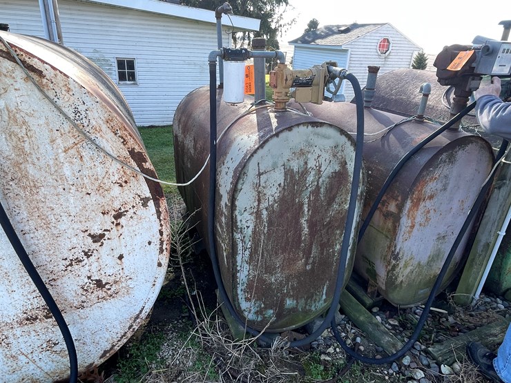 #6043-•-250-gallon-fuel-barrel-image-1