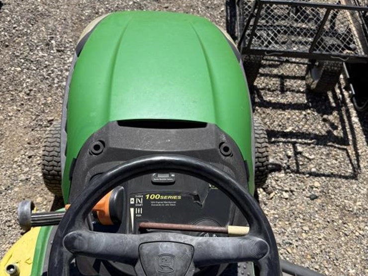 john-deere-d110-image-8