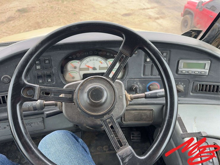 2007-caterpillar-740-image-21