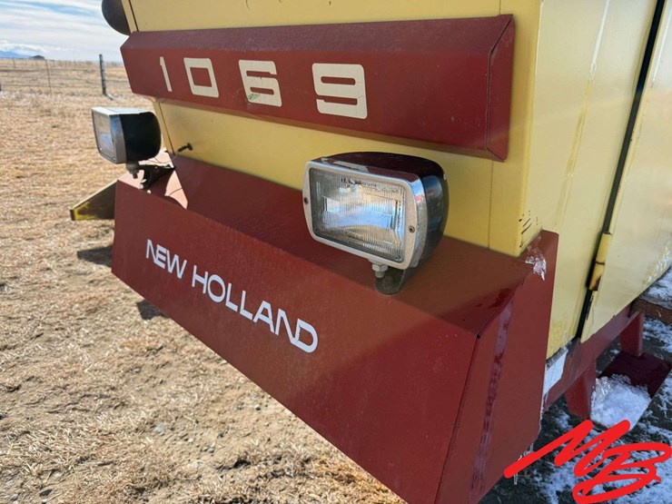 new-holland-1069-image-18