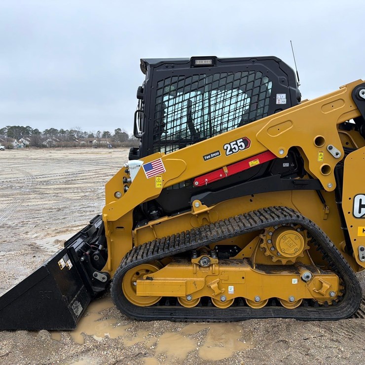 2025 CATERPILLAR 255