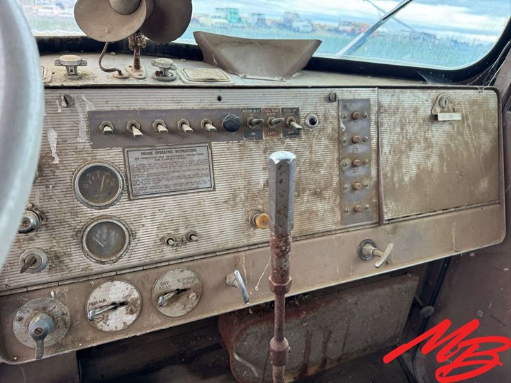 1964-kenworth-w923-image-17