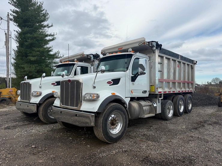 2019-peterbilt-567-image-2