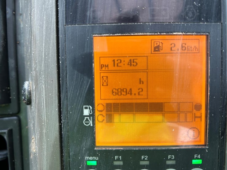 2017-yanmar-sv100-image-21