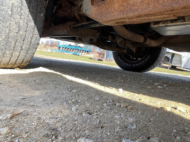 1993-gmc-2500-image-28