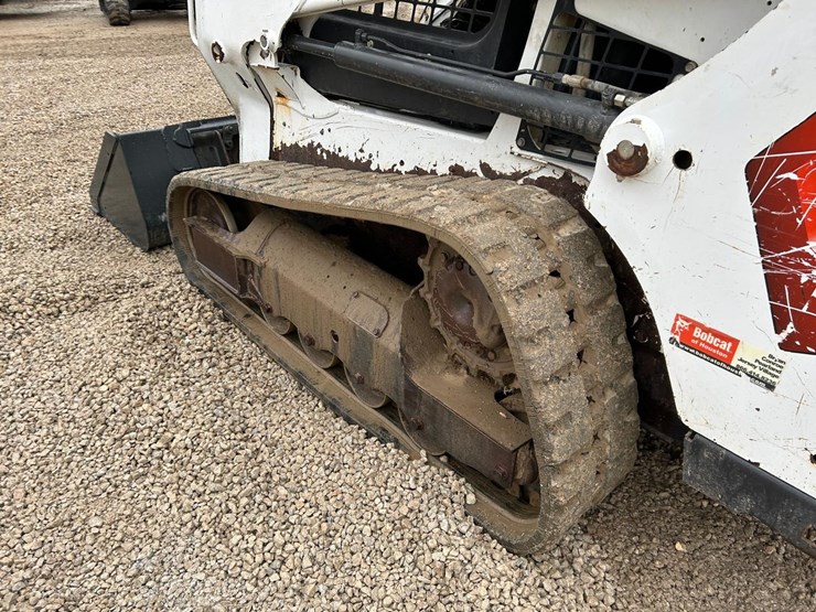 2022-bobcat-t550-image-17