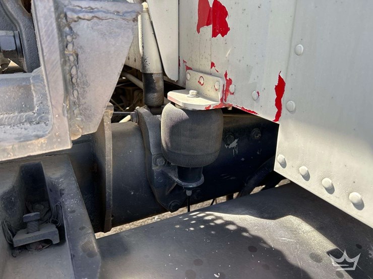 2006-peterbilt-379-image-37