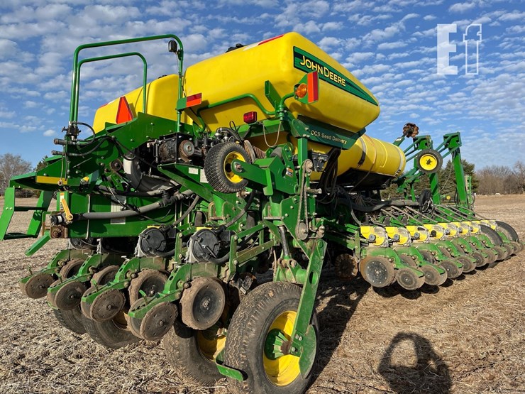 john-deere-1770nt-image-17