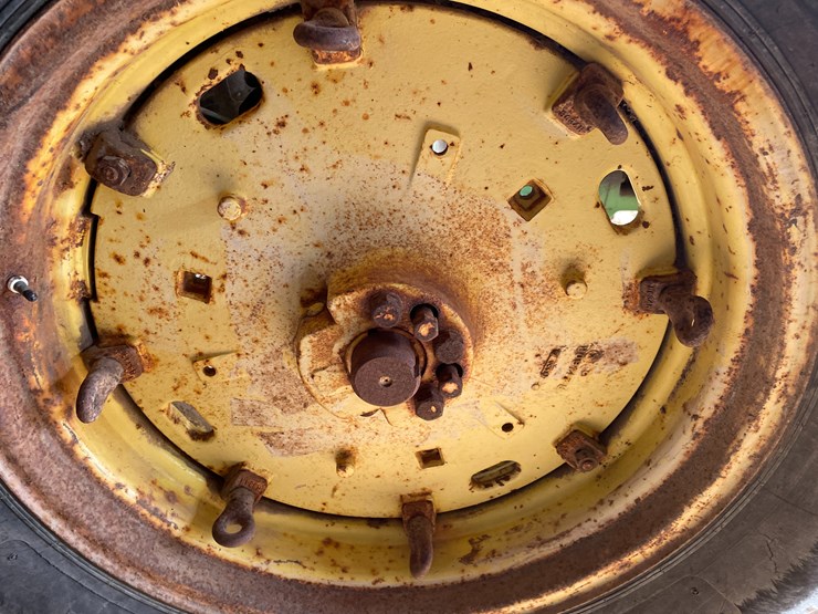 john-deere-4000-image-19