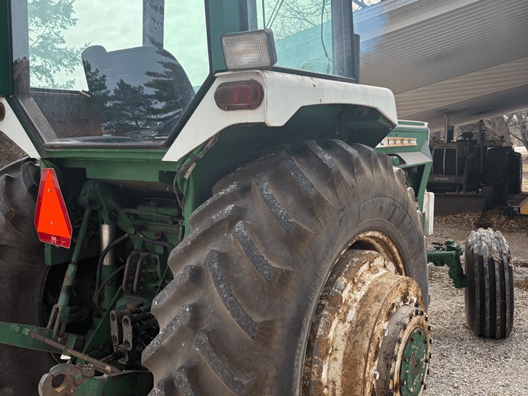 1974-oliver-2255-image-9