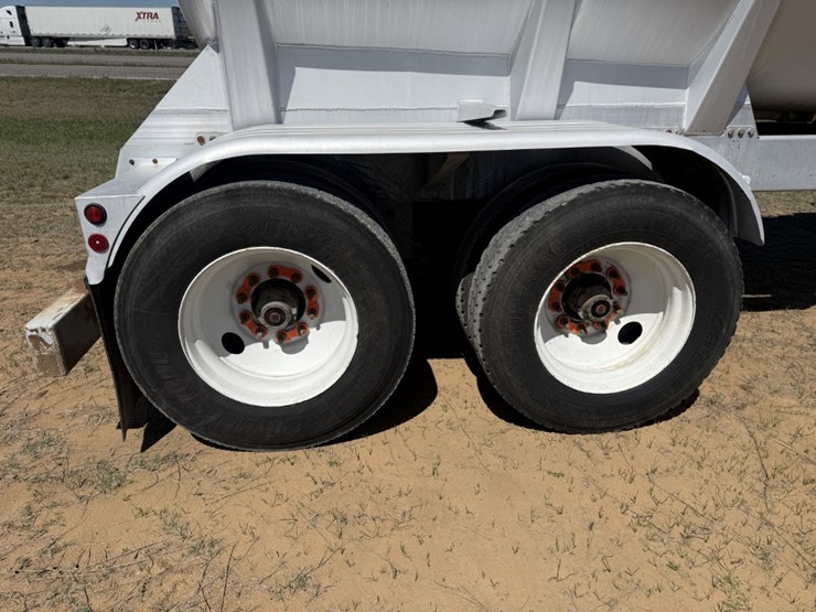 2013-profab-200bbl-crude-tanker-image-12