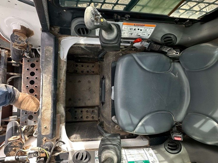 2008-bobcat-a300-image-23