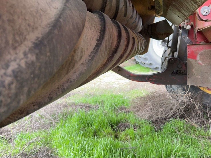 new-holland-h8040-image-19