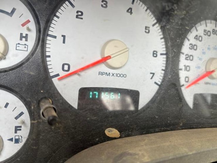 2004-dodge-ram-1500-image-14