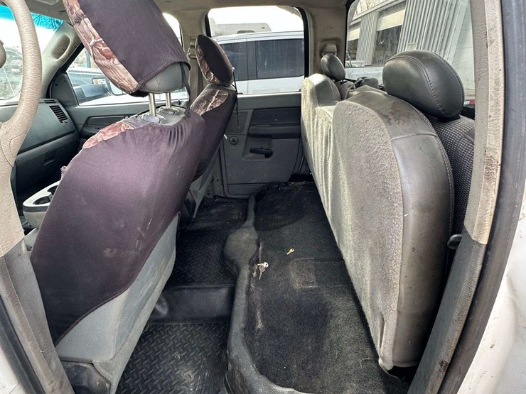 2010-dodge-ram-4500-image-29