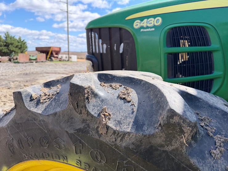 2012-john-deere-6430-image-8