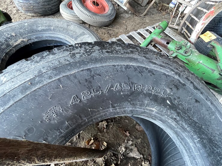 #6081-•-(2)-kumho-tires-image-8