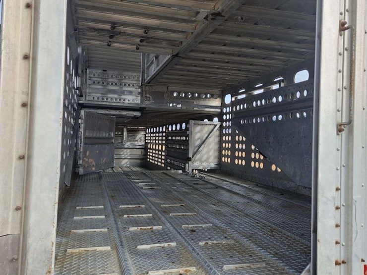 2014-merritt-53'-x-image-34