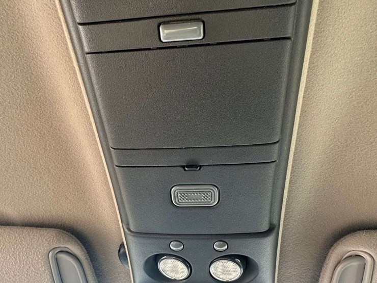 2002-gmc-2500-image-25