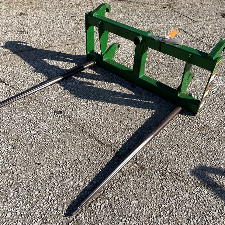 #6051 • Frontier Bale Spear