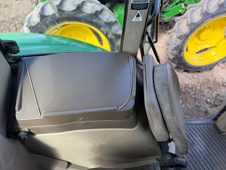 2012-john-deere-6430-image-55