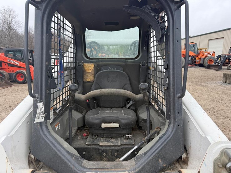 2019-bobcat-t770-image-11
