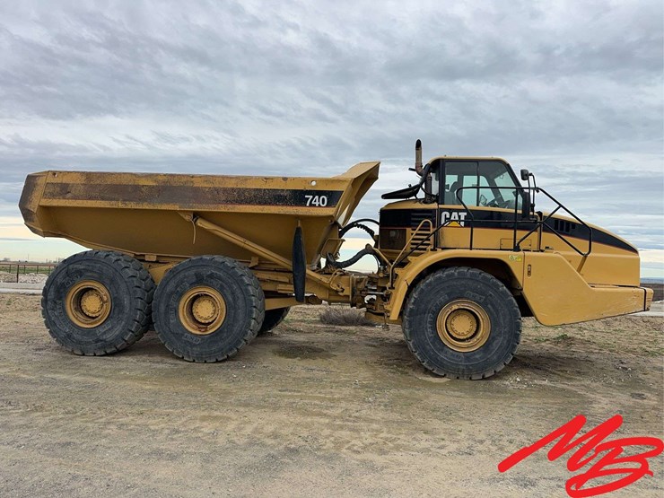 2007-caterpillar-740-image-4