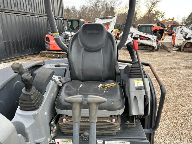 2016-kubota-u35-4-image-18