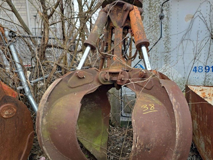 4-claw-hyd.-excavator-grapple-image-1