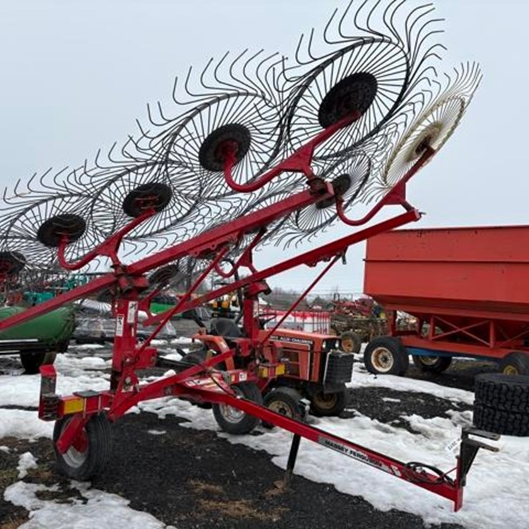 Massey Ferguson V-12 Wheel Rake