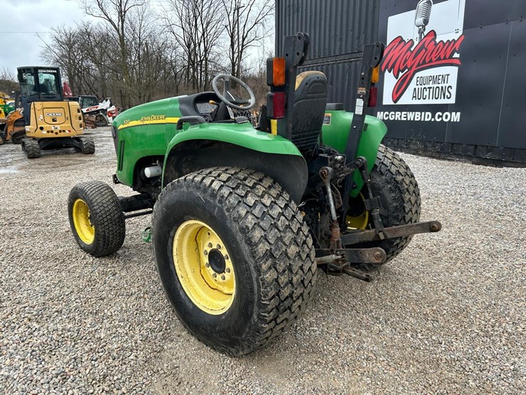 john-deere-4520-image-2