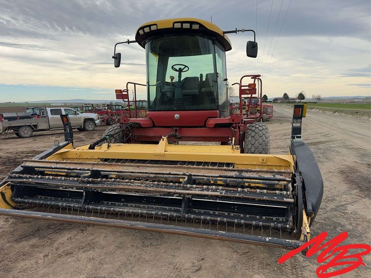 new-holland-h8040-image-2