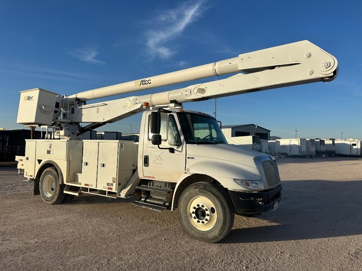 2012-international-durastar-4300-image-3