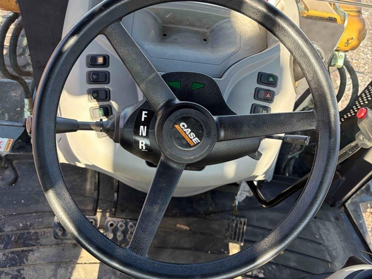 2019-case-580sn-image-20