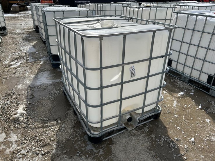 water-tank-tote-image-1